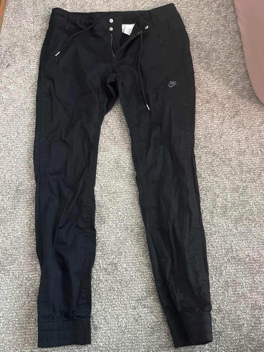Vintage Nike Black Jogger Pants with Drawstring Waist- size Medium